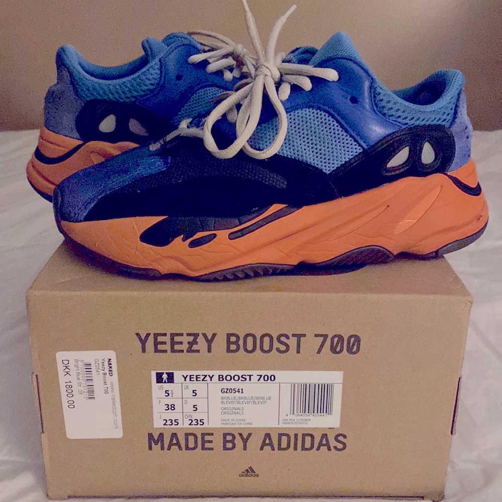 Yeezy boost 700 bright blue - Picture 2 of 4